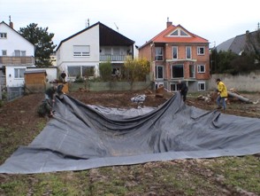 Kautschukfolie auslegen